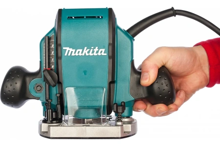 Фрезер Makita RP0900 с фрезами