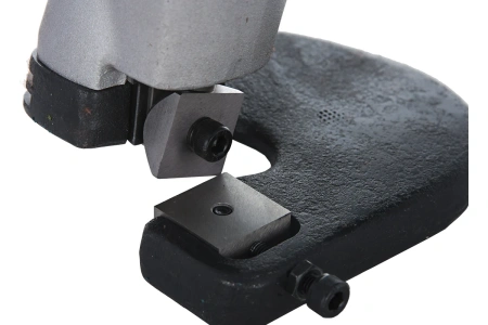 Ножницы по металлу Makita JS3200, 660 Вт
